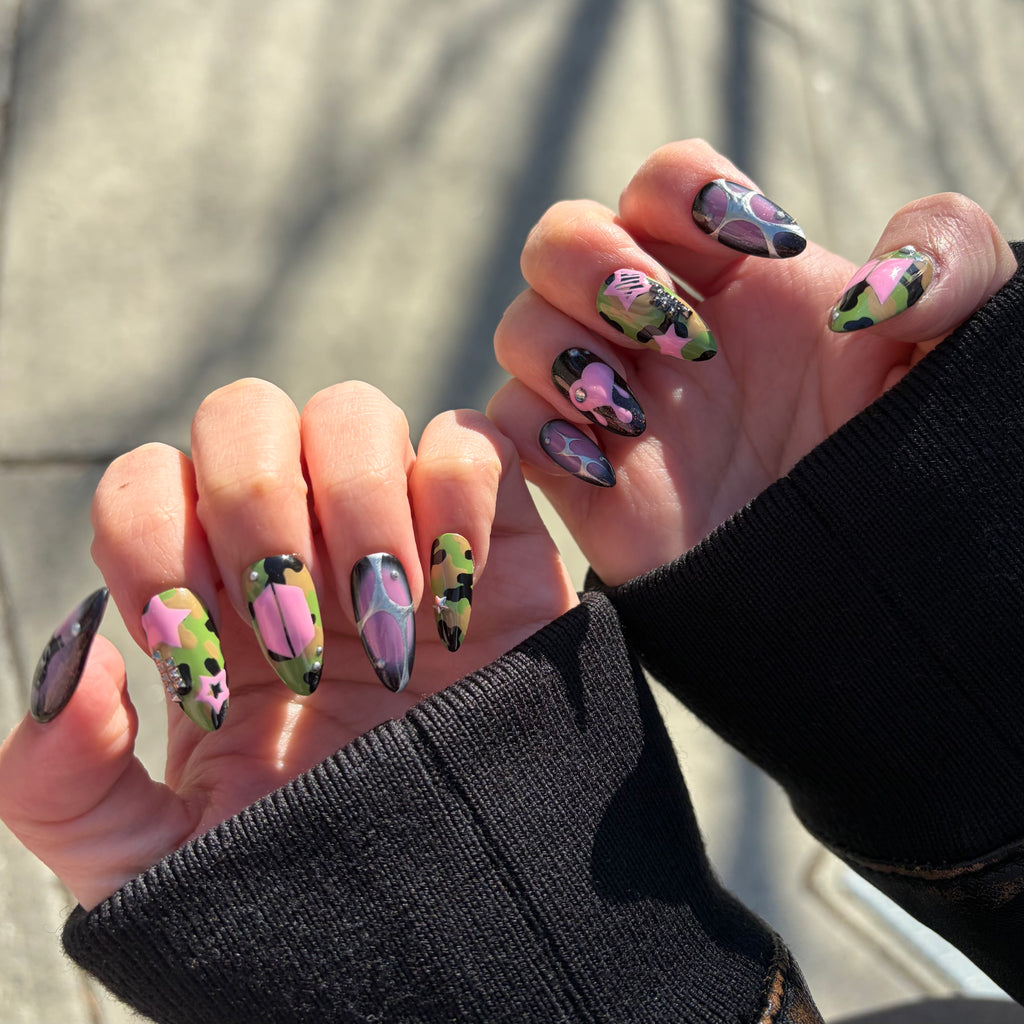 Reusable Purple Fan Nails, Custom K-pop Press-Ons, Gift for ARMY, Handmade camouflage Gel Nails.